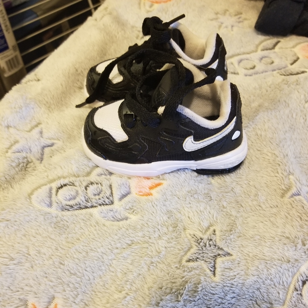 Baby shoes